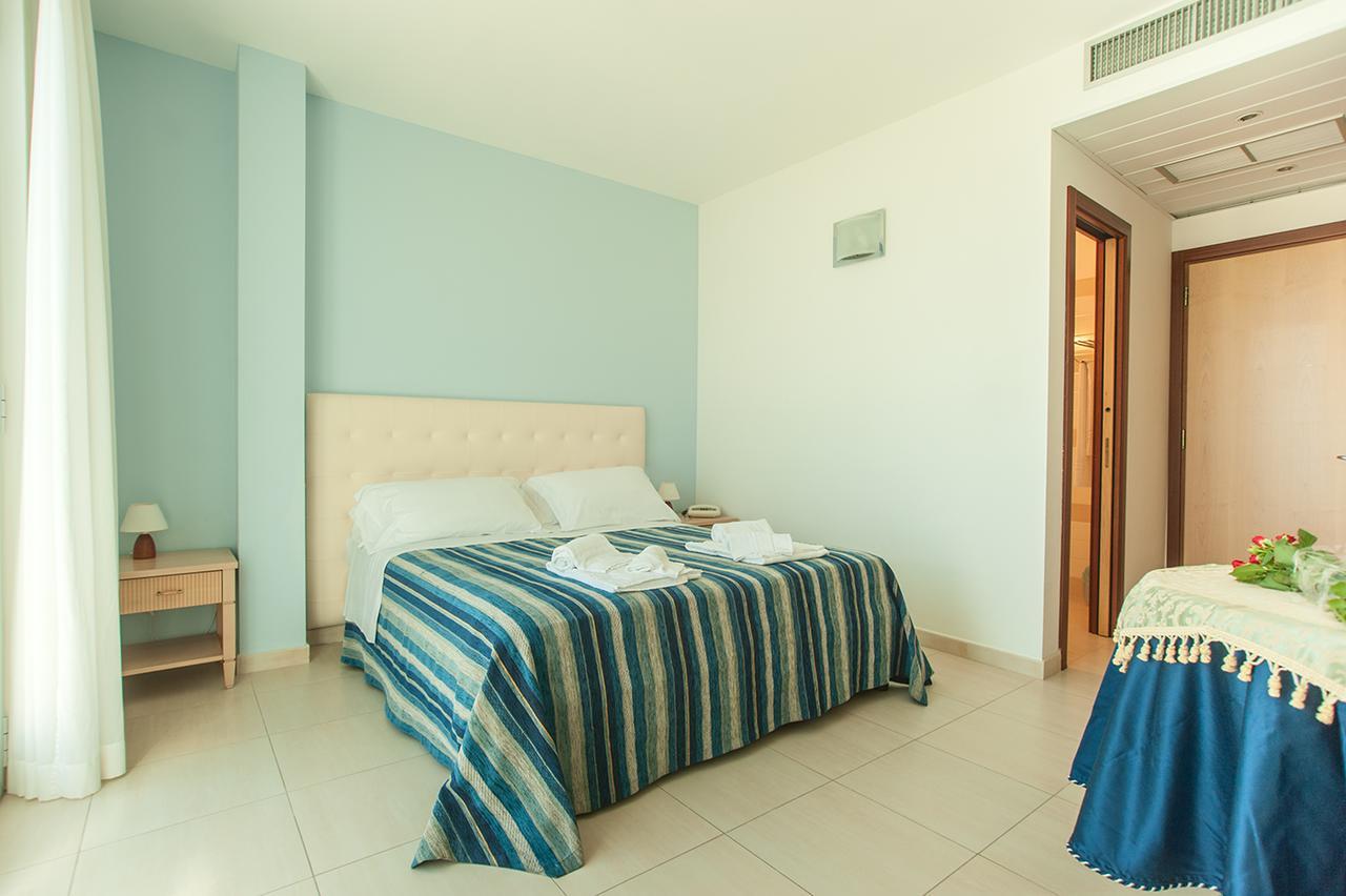 Hotel Riviera Silvi Marina Extérieur photo